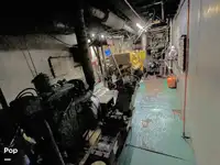 Nava de pescuit tip trauler de vânzare
