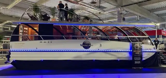 Catamaran de vânzare