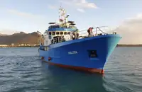 Nava refefer de vânzare