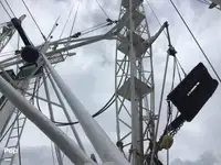 Nava de pescuit tip trauler de vânzare
