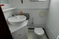 Nava de pescuit tip trauler de vânzare