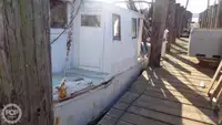 Nava de pescuit tip trauler de vânzare
