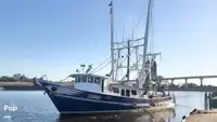 Nava de pescuit tip trauler de vânzare