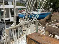 Nava de pescuit tip trauler de vânzare