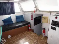 Nava de pescuit tip trauler de vânzare