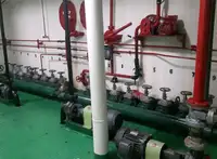 Ambarcațiune de debarcare, cu rezervoare de vânzare