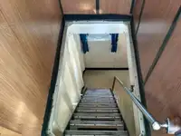 Nava de pescuit tip trauler de vânzare