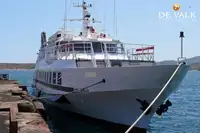 Nava de pasageri de vânzare
