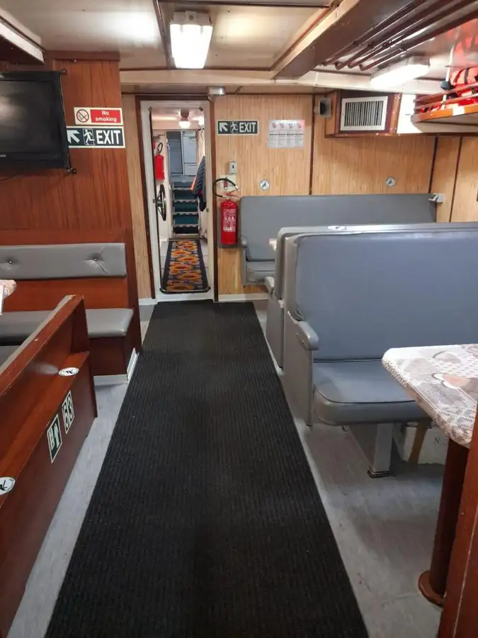 Navă de transport echipaj de vânzare
