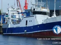 Nava de pescuit tip trauler de vânzare
