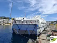 Navă de croazieră de vânzare