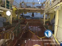 Nava de pescuit tip trauler de vânzare