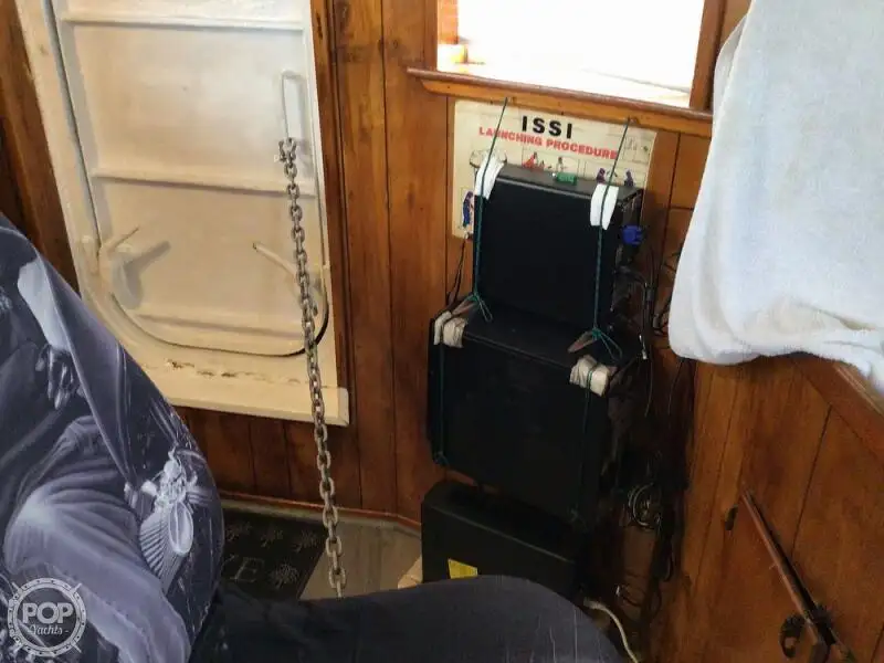 Nava de pescuit tip trauler de vânzare