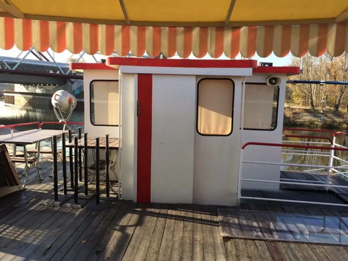 Nava container de vânzare