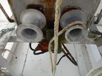 Nava de pescuit tip trauler de vânzare