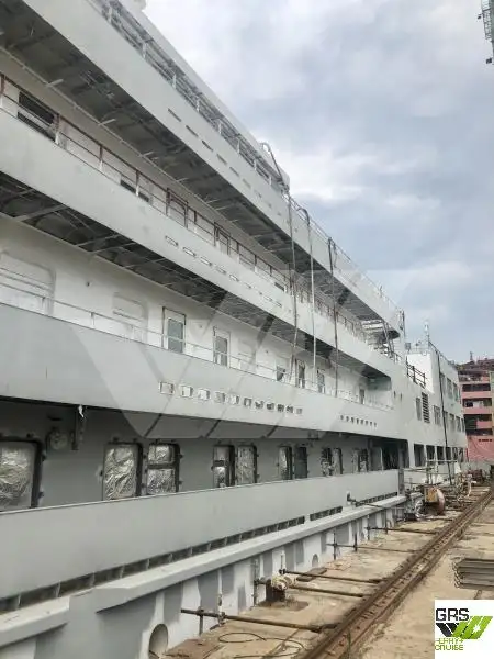 Navă de croazieră de vânzare