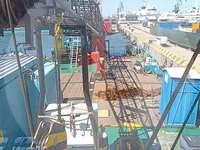 Nava cu macara de vânzare