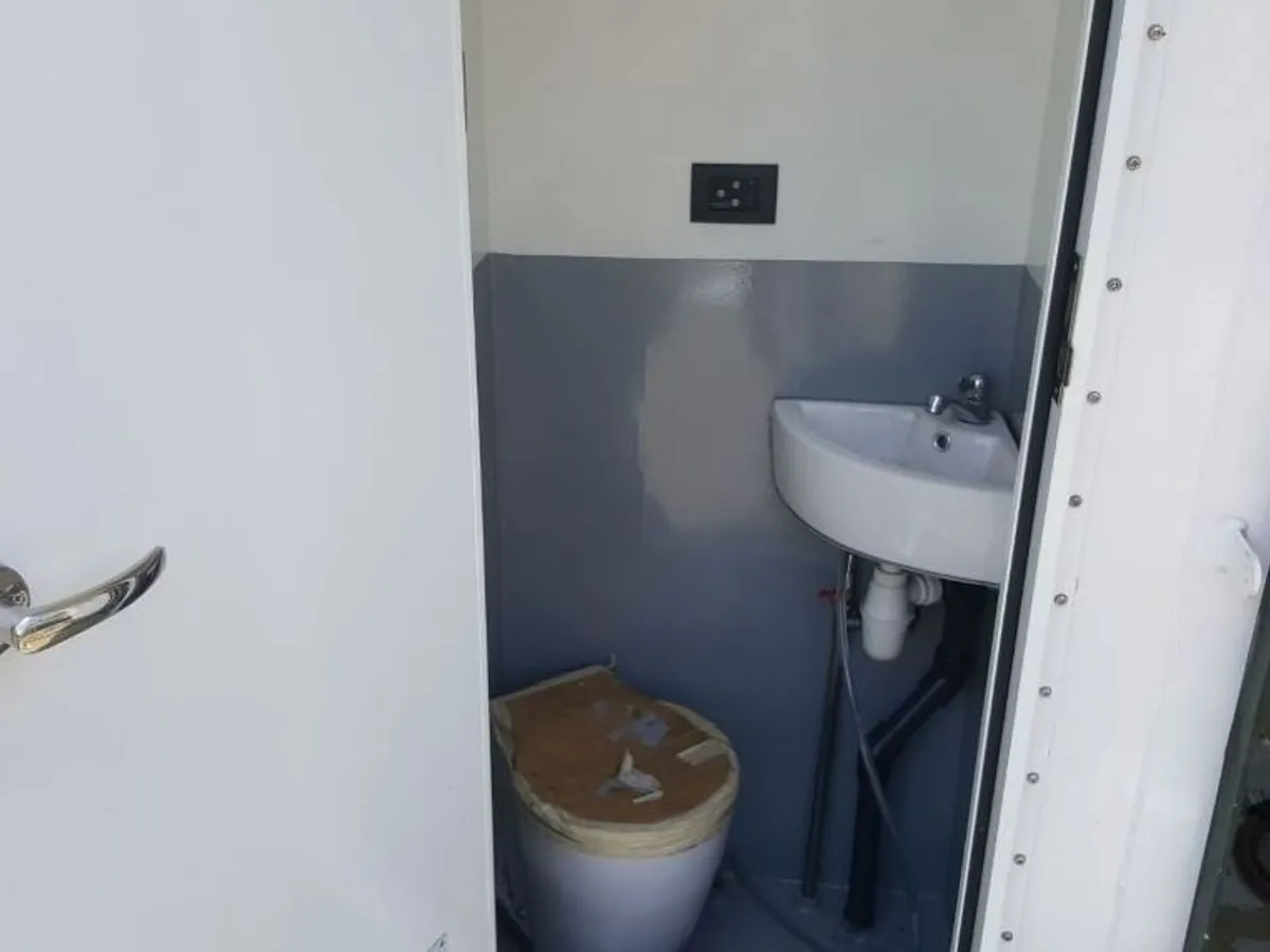 Navă pilot de vânzare