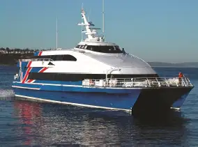 Catamaran de vânzare