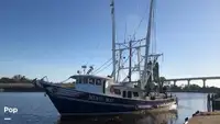 Nava de pescuit tip trauler de vânzare