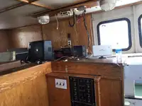 Nava de pescuit tip trauler de vânzare