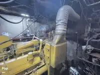 Nava de pescuit tip trauler de vânzare