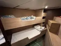 Navă de sondaj de vânzare