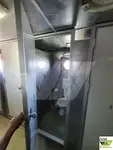 Ambarcațiune de debarcare, cu rezervoare de vânzare