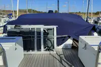 Nava de pescuit tip trauler de vânzare
