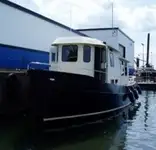 Nava de pescuit tip trauler de vânzare