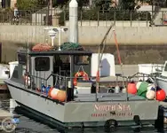 Nava de pescuit tip trauler de vânzare
