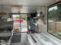 Catamaran de vânzare