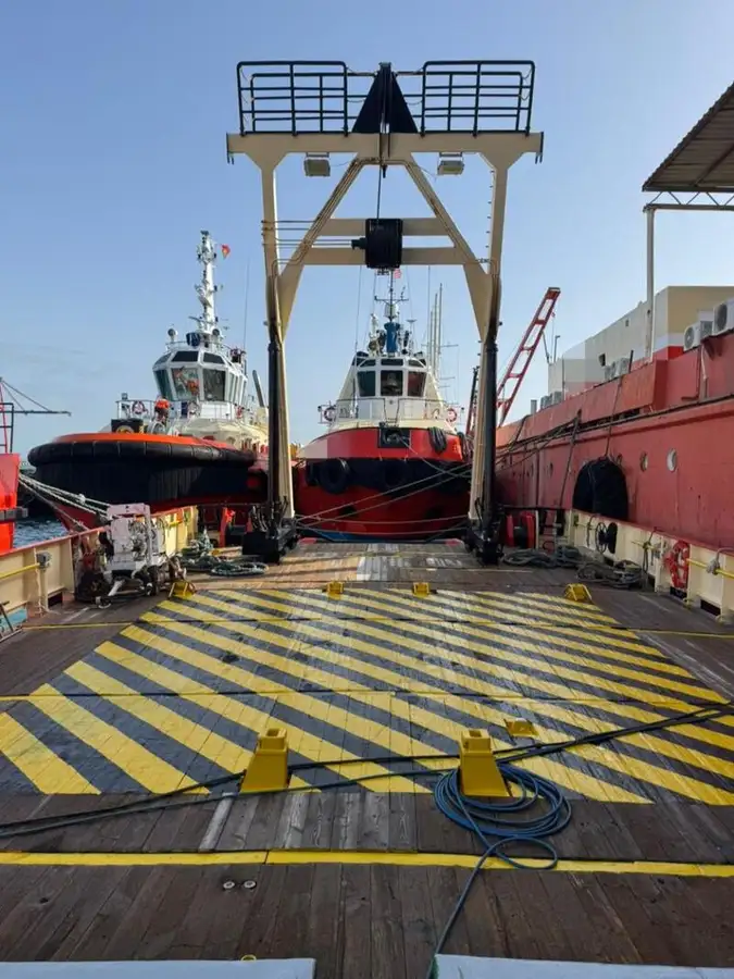 Nava container de vânzare