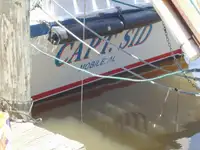 Nava de pescuit tip trauler de vânzare