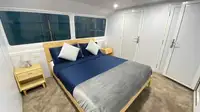 Catamaran de vânzare