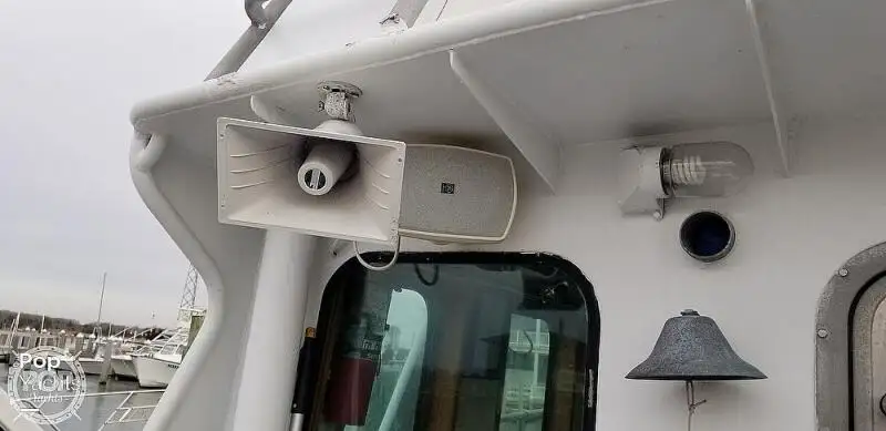 Nava de pescuit tip trauler de vânzare