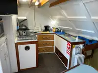 Nava de pescuit tip trauler de vânzare