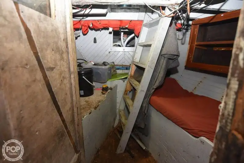 Nava de pescuit cu linii lungi de vânzare