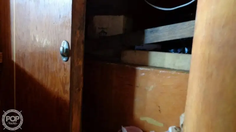 Nava de pescuit tip trauler de vânzare