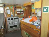 Nava de pescuit cu linii lungi de vânzare
