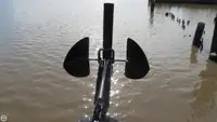 Nava de pescuit tip trauler de vânzare