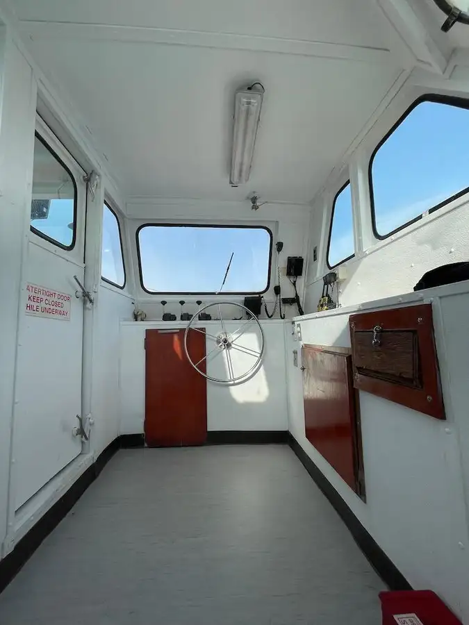 Nava container de vânzare