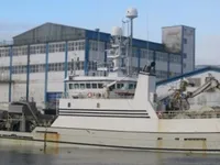 Nava de pescuit tip trauler de vânzare