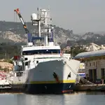 Nava de containere de vânzare