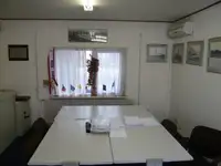 Barjă de vânzare