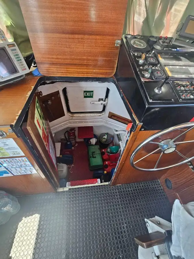 Navă de transport echipaj de vânzare