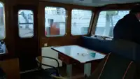 Nava de pescuit tip trauler de vânzare
