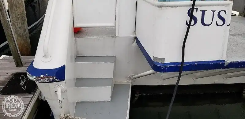 Nava de pescuit tip trauler de vânzare