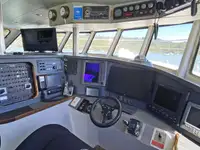 Nava de pescuit cu linii lungi de vânzare