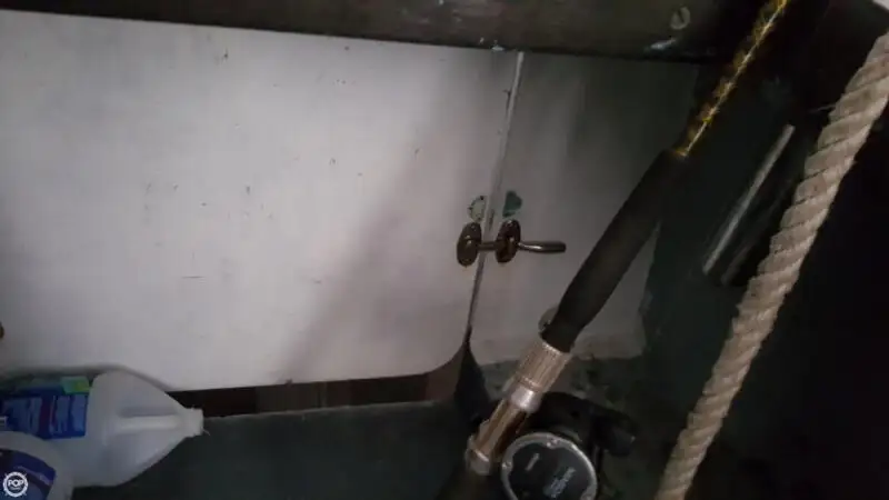 Nava de pescuit tip trauler de vânzare